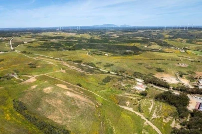 Terreno para Venda em Vila do Bispo e Raposeira