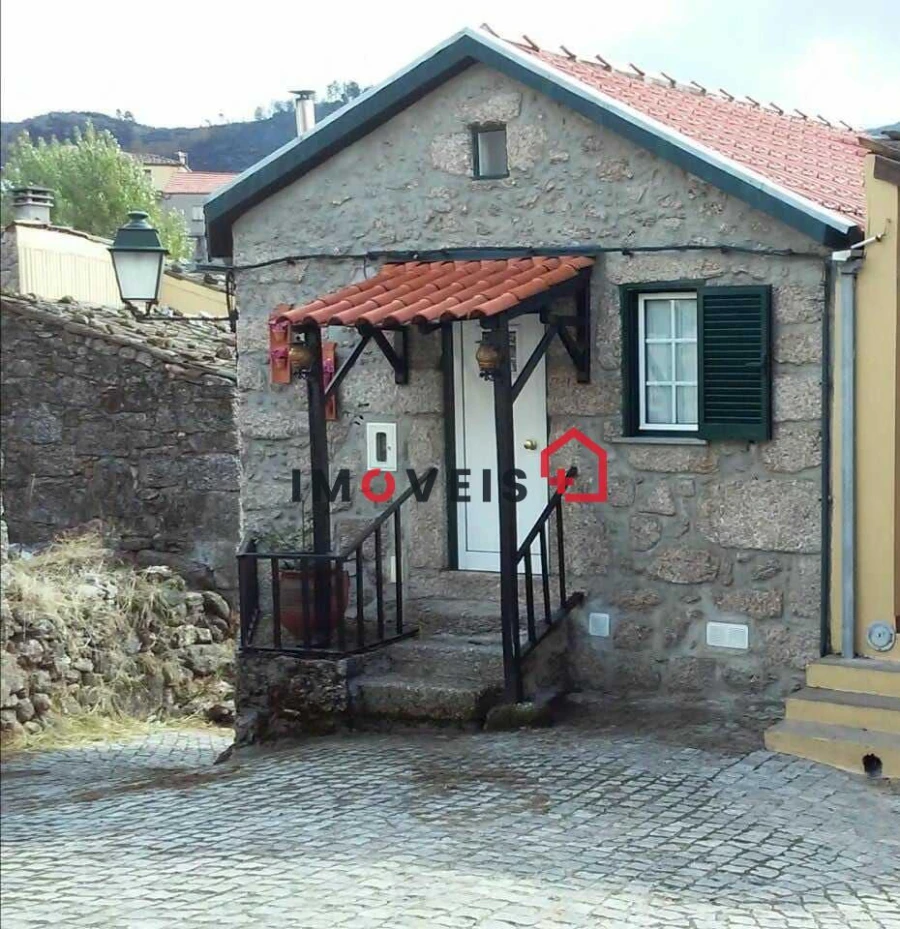 Moradia T2 para Venda em Sabugueiro Foto 2