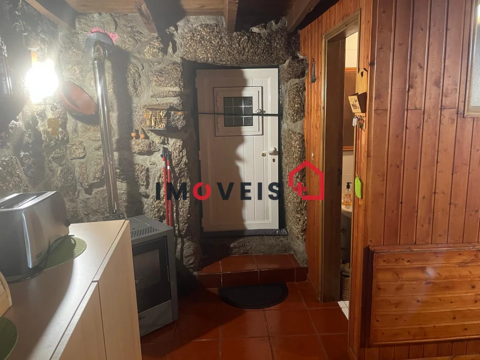 Moradia T2 para Venda em Sabugueiro Foto 12