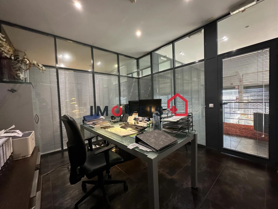 Escritório para Arrendamento em Almeirim Foto 7