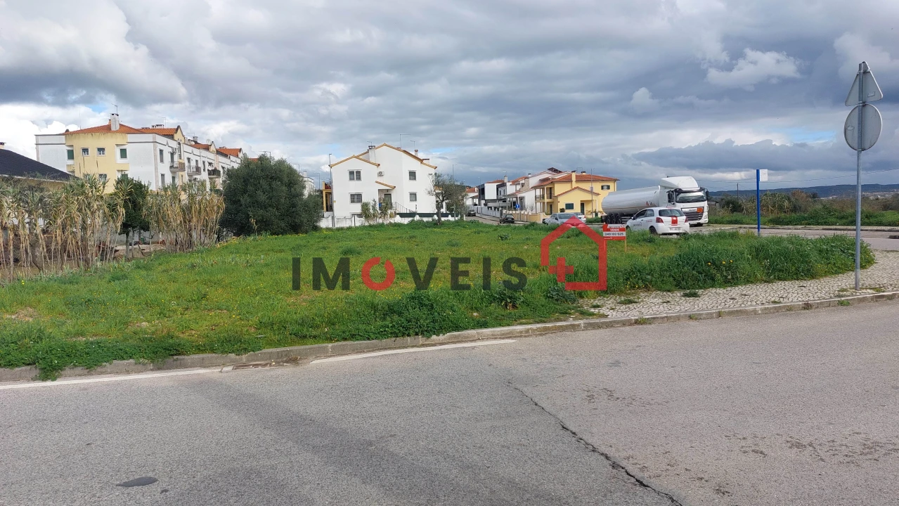 Terreno para Venda em Vila Nova da Barquinha Foto 3