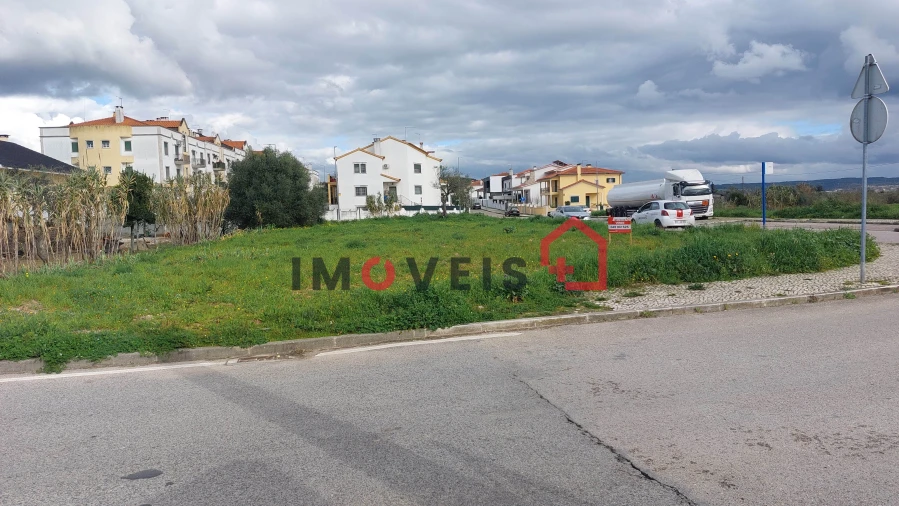 Terreno para Venda em Vila Nova da Barquinha Foto 2