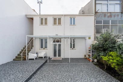 Moradia T5 para Venda em Espinho