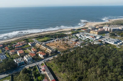 Moradia T4 para Venda em Madalena