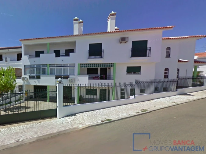 Moradia T4 para Venda em Assunção, Ajuda, Salvador e Santo Ildefonso Foto 7