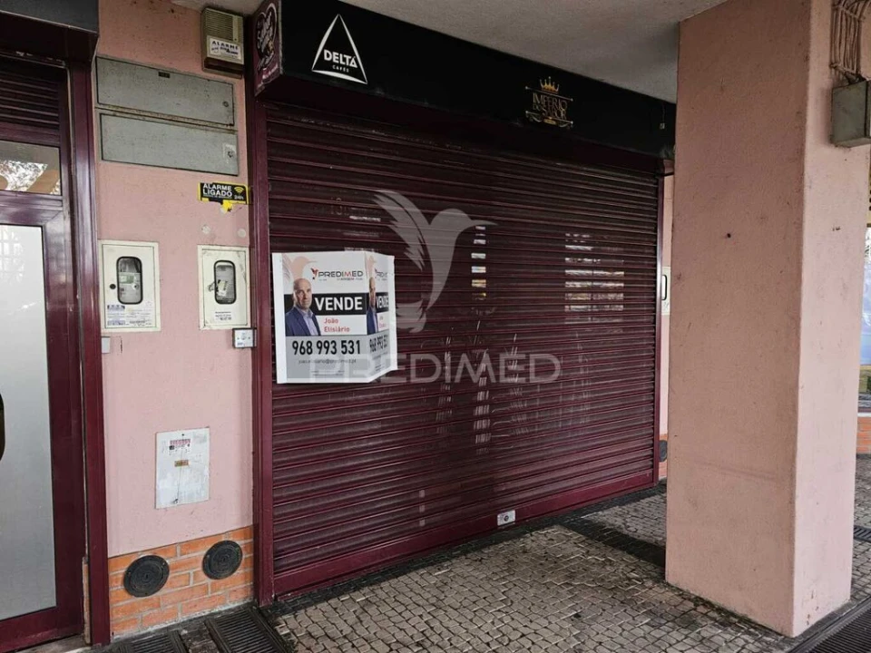 Loja para Venda em Almada, Cova da Piedade, Pragal e Cacilhas Foto 11