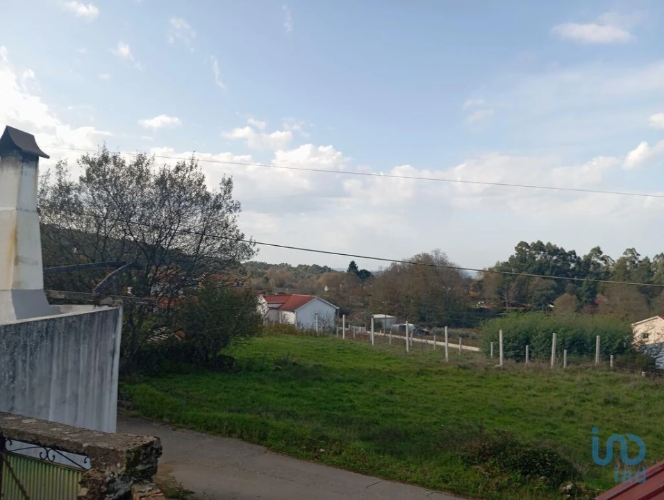 Moradia T3 para Venda em Vila Nova Foto 14