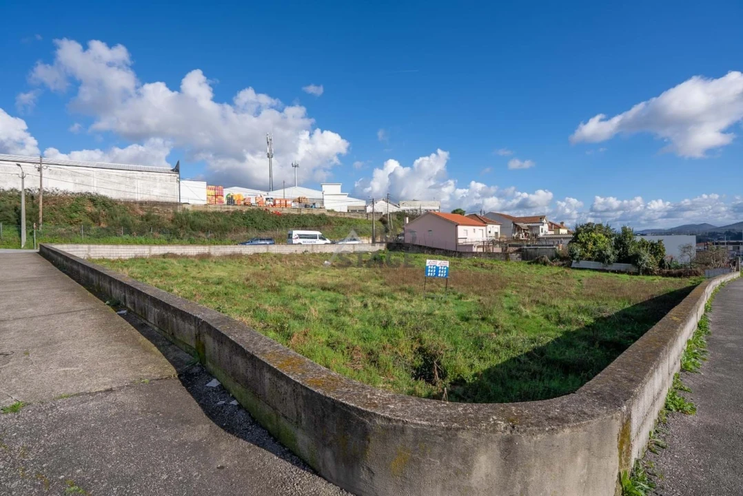 Terreno para Venda em Valongo Foto 2