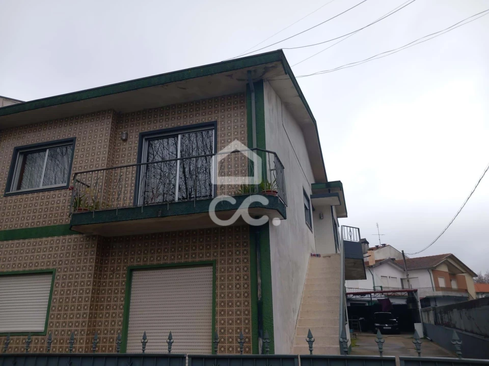 Terreno para Venda em Ermesinde Foto 1