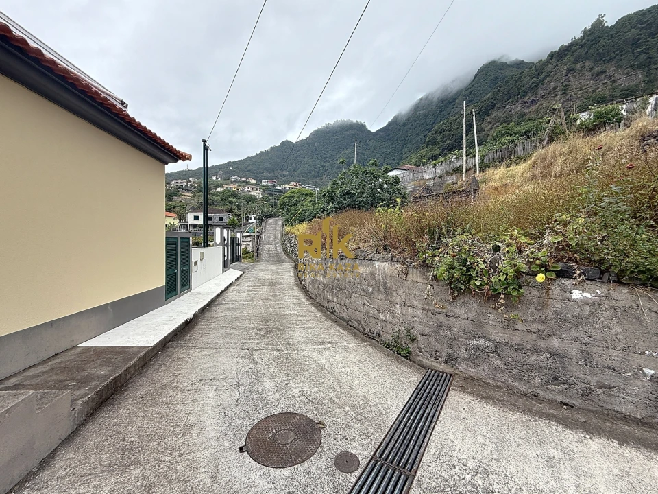 Moradia T3 para Venda em Ponta Delgada Foto 29