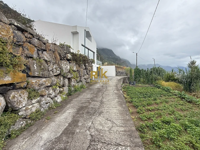 Moradia T3 para Venda em Ponta Delgada Foto 30