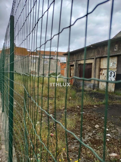 Terreno para Venda em Samora Correia