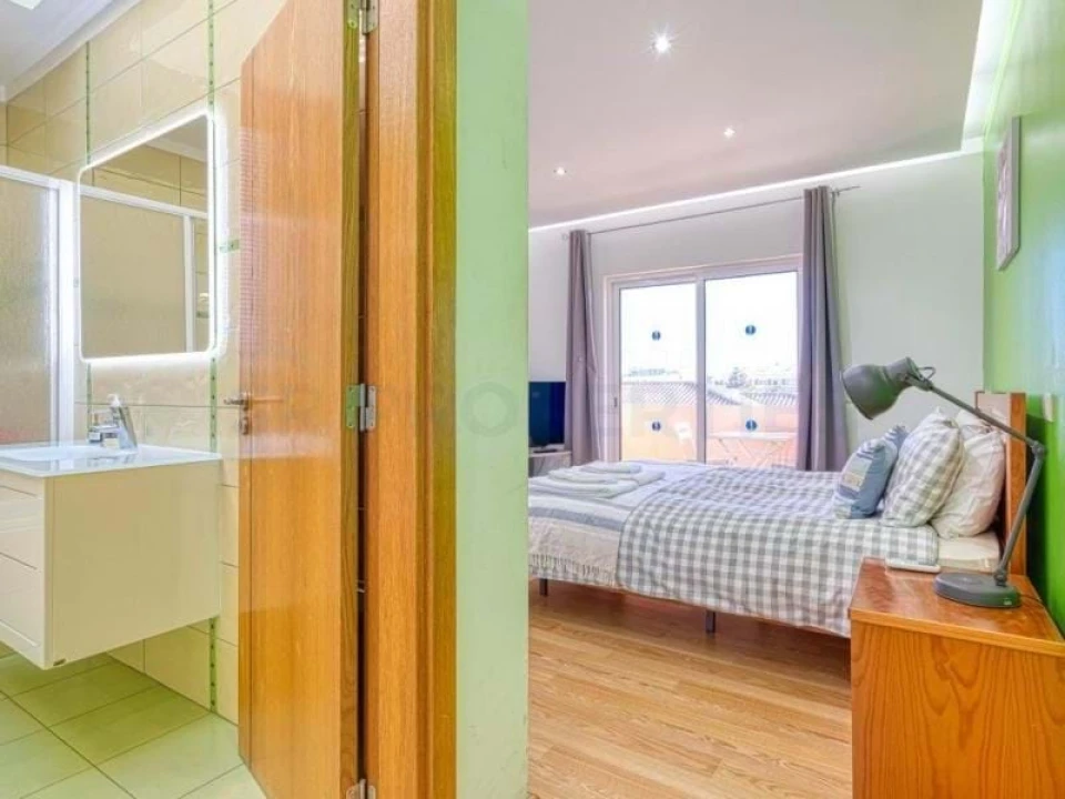 Moradia T6 para Venda em Albufeira e Olhos de Água Foto 17