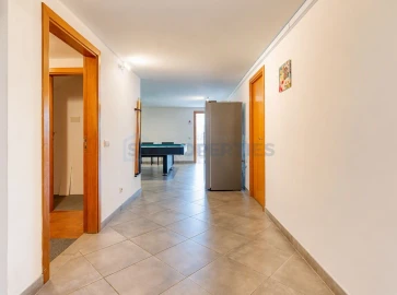 Moradia T6 para Venda em Albufeira e Olhos de Água