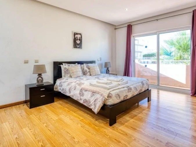 Moradia T6 para Venda em Albufeira e Olhos de Água Foto 25