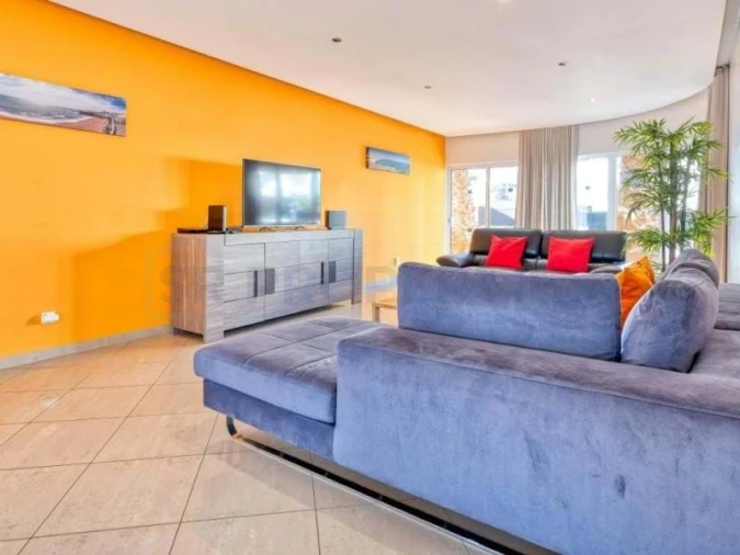 Moradia T6 para Venda em Albufeira e Olhos de Água Foto 5