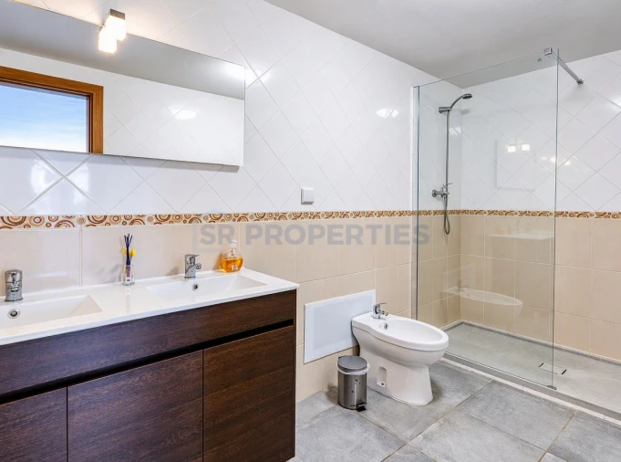 Moradia T6 para Venda em Albufeira e Olhos de Água Foto 49
