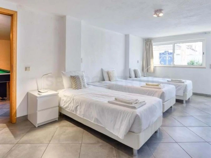 Moradia T6 para Venda em Albufeira e Olhos de Água Foto 24