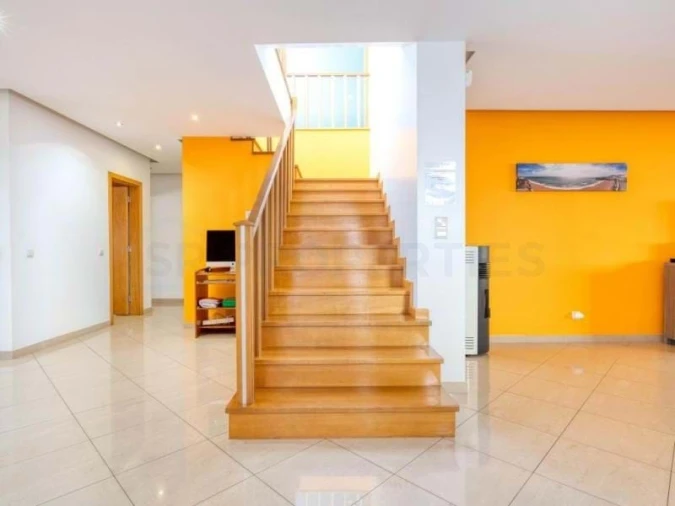 Moradia T6 para Venda em Albufeira e Olhos de Água Foto 13