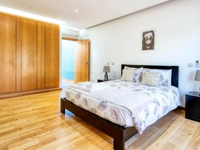 Moradia T6 para Venda em Albufeira e Olhos de Água Foto 23