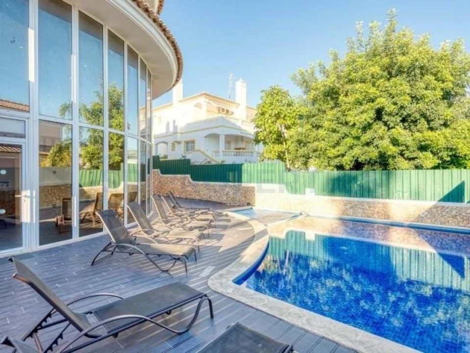 Moradia T6 para Venda em Albufeira e Olhos de Água Foto 38