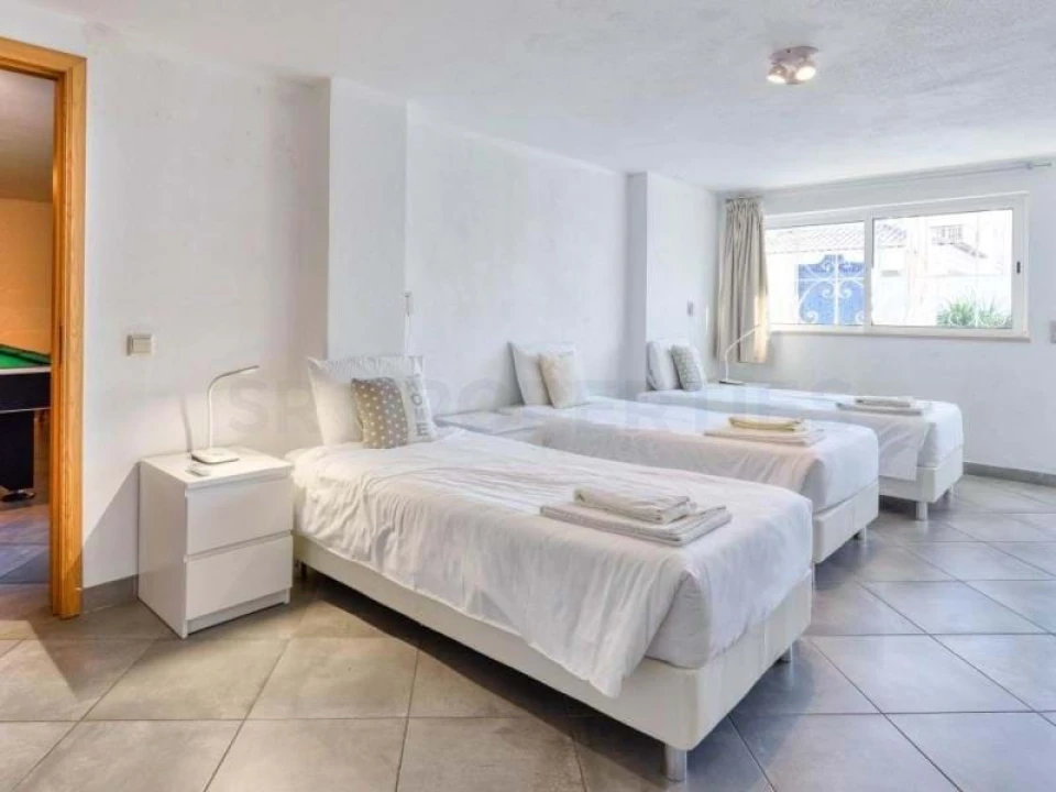 Moradia T6 para Venda em Albufeira e Olhos de Água Foto 24