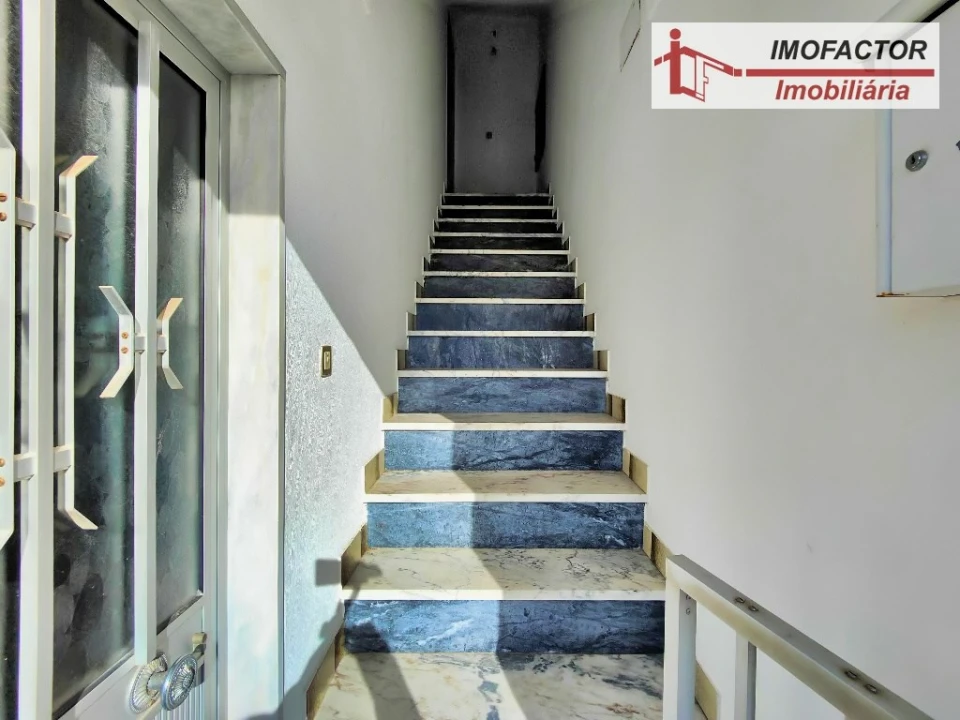 Moradia T2 para Venda em Cebolais de Cima e Retaxo Foto 2