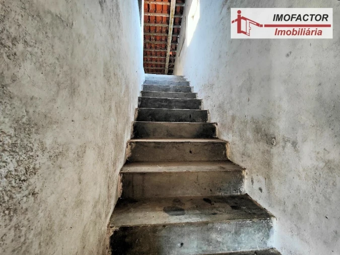 Moradia T2 para Venda em Cebolais de Cima e Retaxo Foto 12