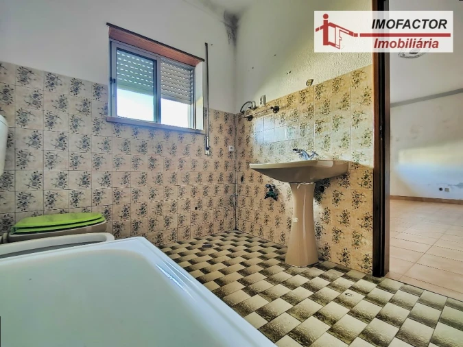 Moradia T2 para Venda em Cebolais de Cima e Retaxo Foto 11