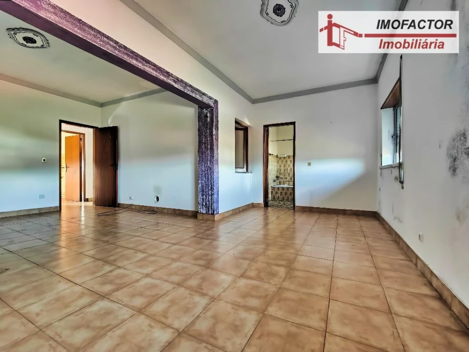 Moradia T2 para Venda em Cebolais de Cima e Retaxo Foto 1