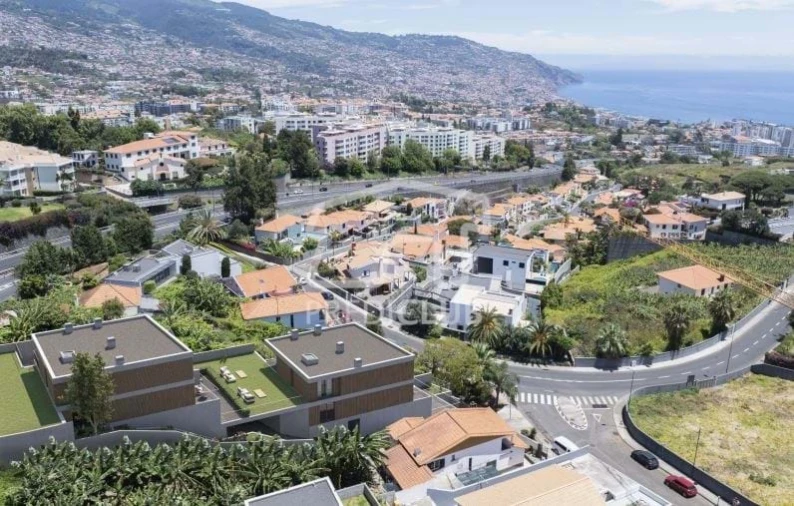 Apartamento T3 para Venda em São Martinho Foto 2