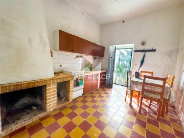 Moradia T4 para Venda em Salir
