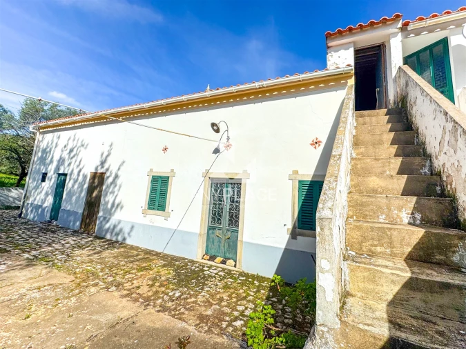 Moradia T4 para Venda em Salir Foto 34