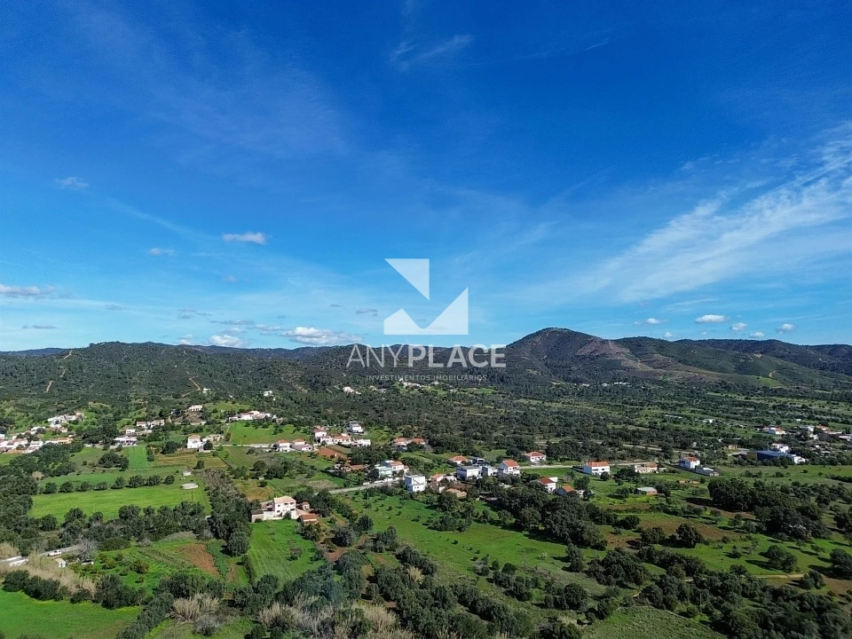 Moradia T4 para Venda em Salir Foto 4
