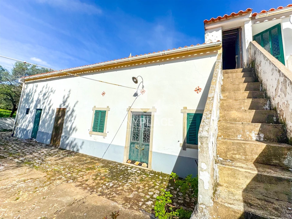 Moradia T4 para Venda em Salir Foto 34