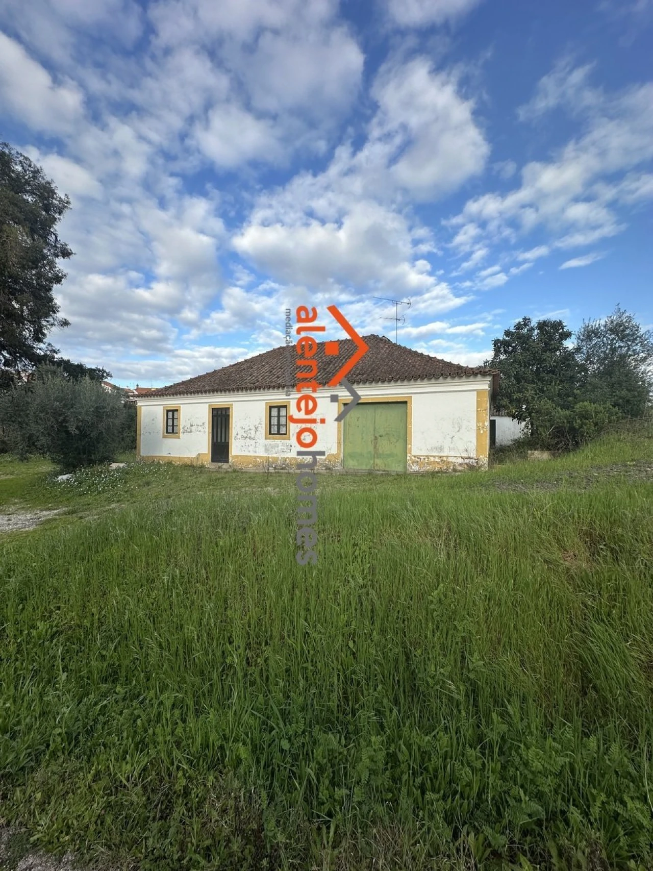 Quinta T3 para Venda em Brotas Foto 1