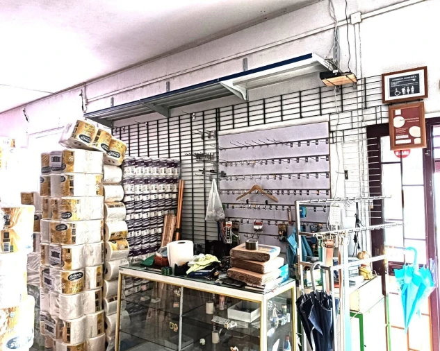 Loja para Venda em Santo António dos Cavaleiros e Frielas Foto 5