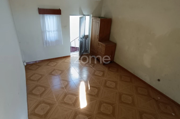 Moradia T2 para Venda em Santa Cruz do Douro e São Tomé de Covelas Foto 10