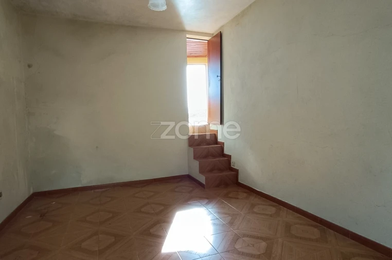 Moradia T2 para Venda em Santa Cruz do Douro e São Tomé de Covelas Foto 11