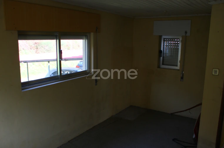 Moradia T2 para Venda em Santa Cruz do Douro e São Tomé de Covelas Foto 9