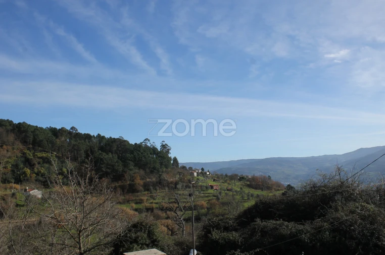 Moradia T2 para Venda em Santa Cruz do Douro e São Tomé de Covelas Foto 35