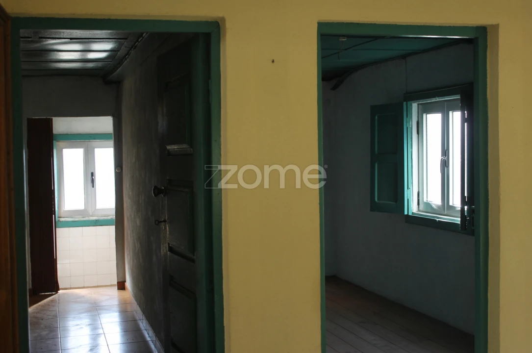 Moradia T2 para Venda em Santa Cruz do Douro e São Tomé de Covelas Foto 7