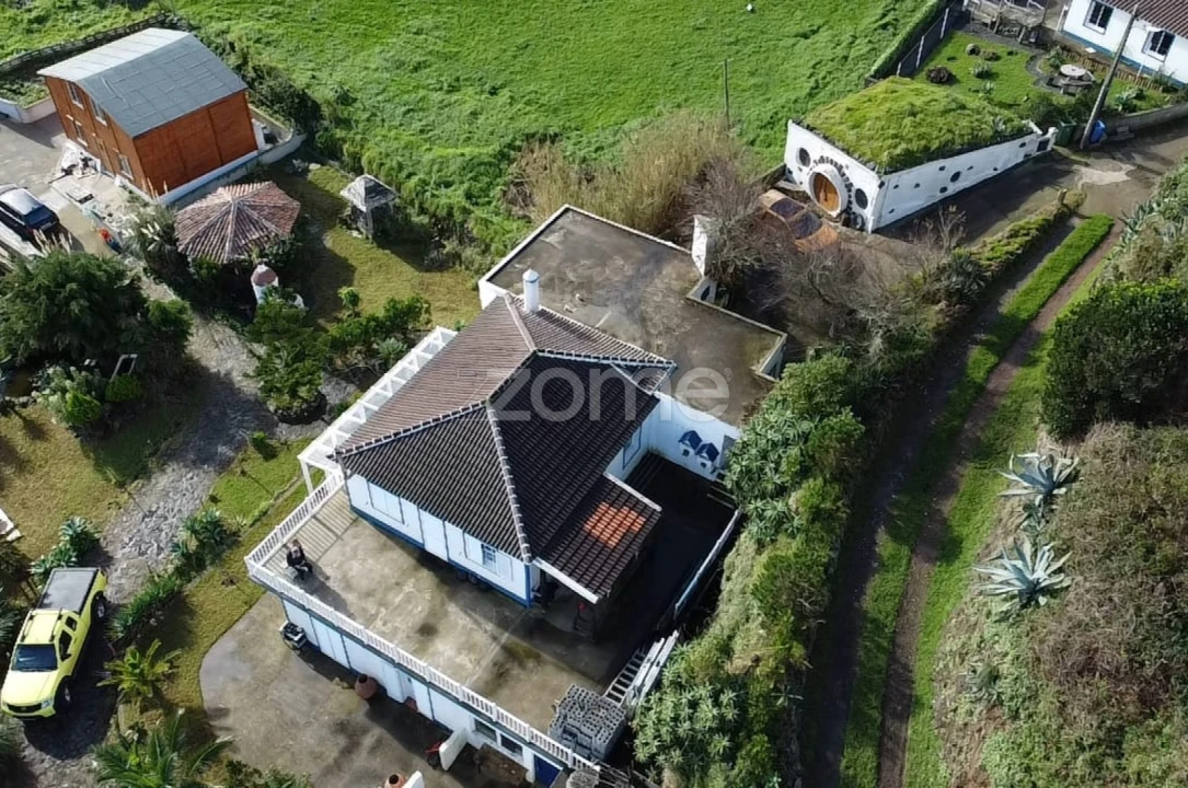 Moradia T6 para Venda em Santa Barbara Foto 3