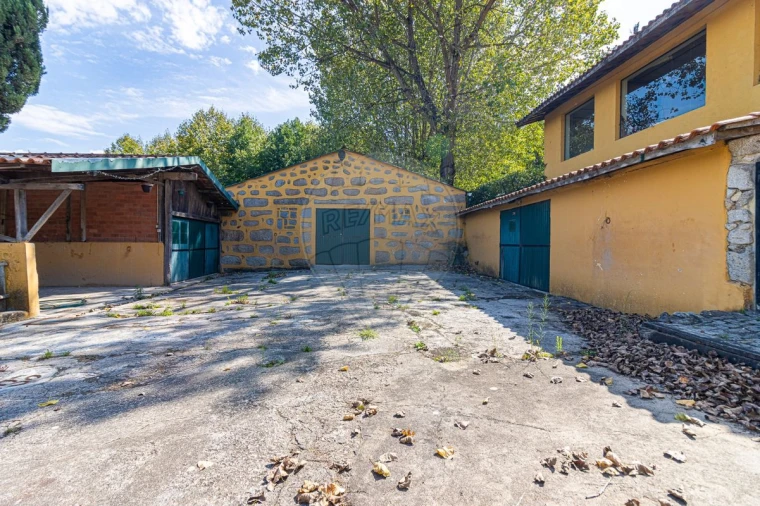 Quinta T4 para Venda em Gondomar (São Cosme), Valbom e Jovim Foto 33