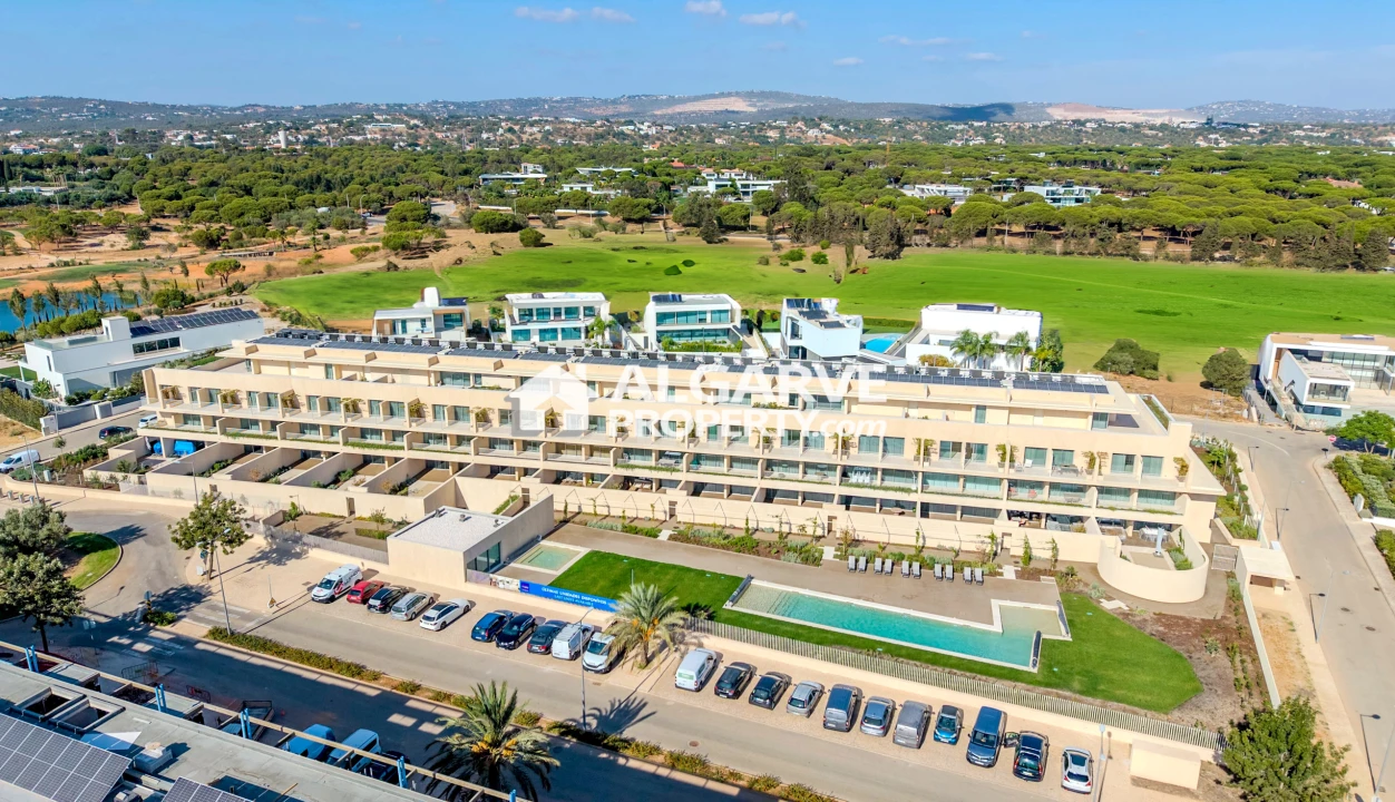 Apartamento T2 para Venda em Quarteira Foto 1