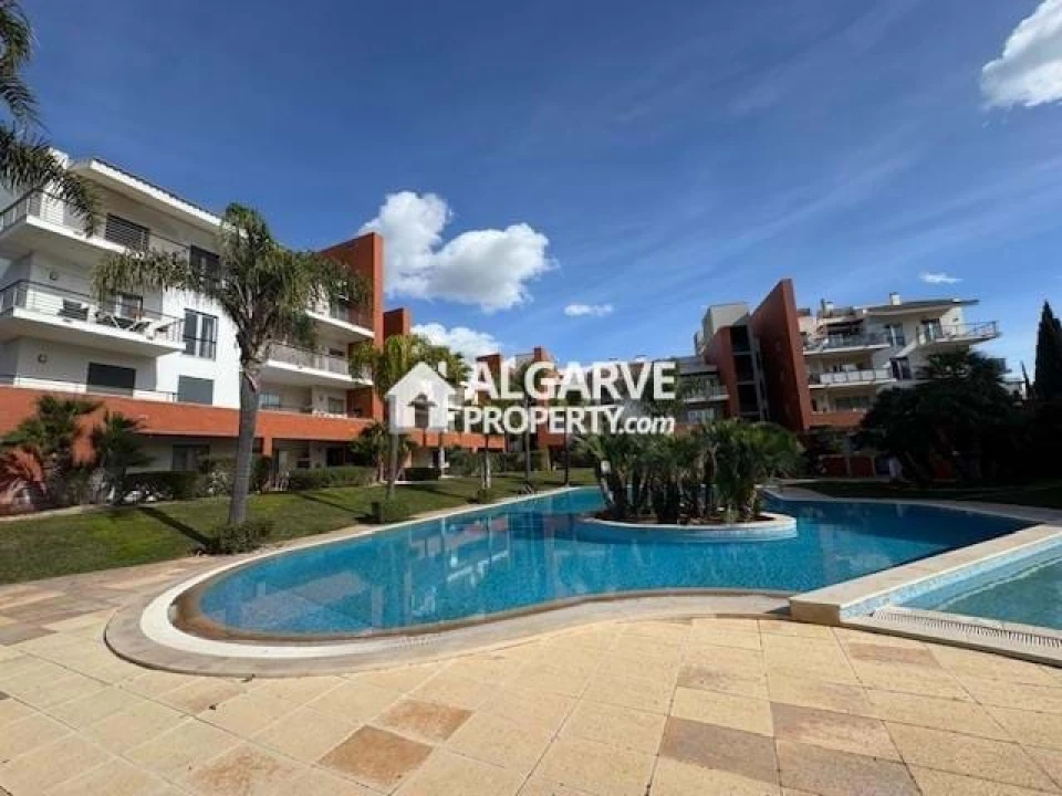Apartamento T2 para Venda em Quarteira Foto 29