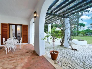 Moradia T3 para Venda em Quarteira