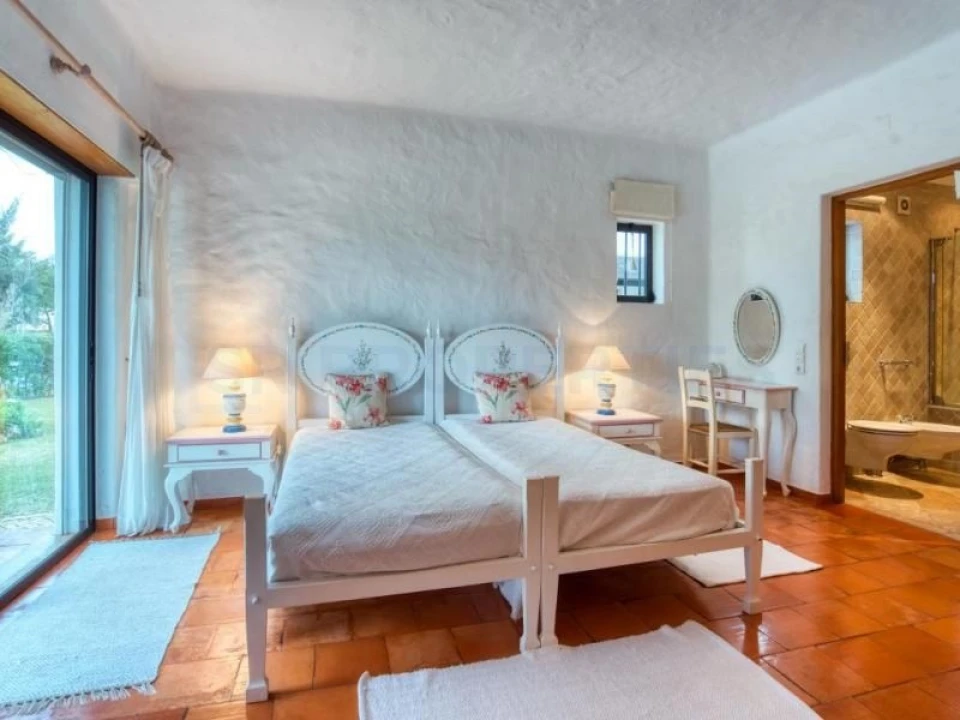 Moradia T3 para Venda em Quarteira Foto 9