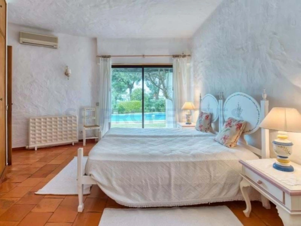 Moradia T3 para Venda em Quarteira Foto 4