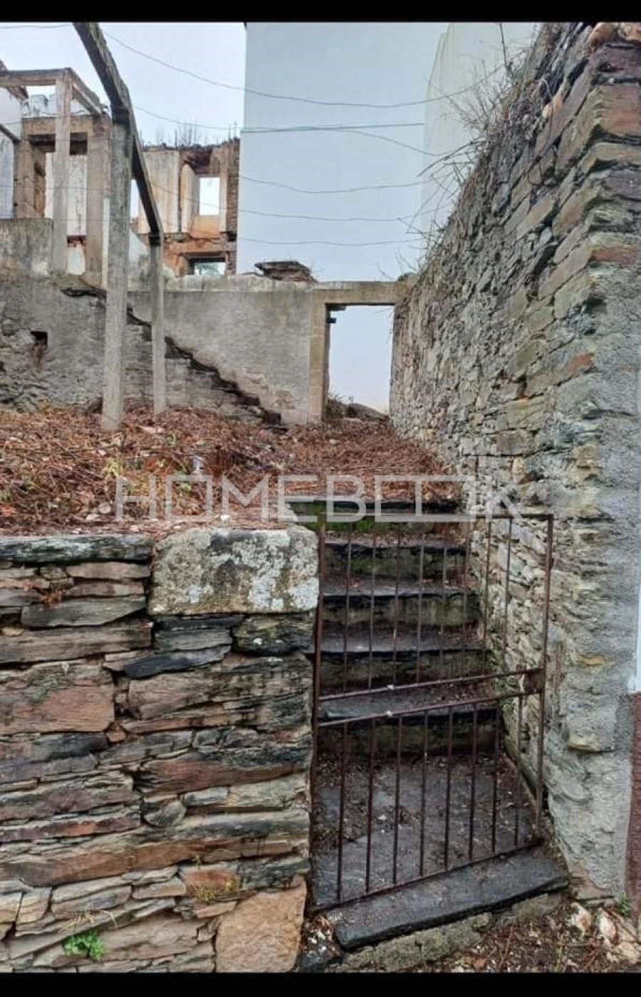 Moradia T3 para Venda em Vila Cova de Alva e Anseriz Foto 3